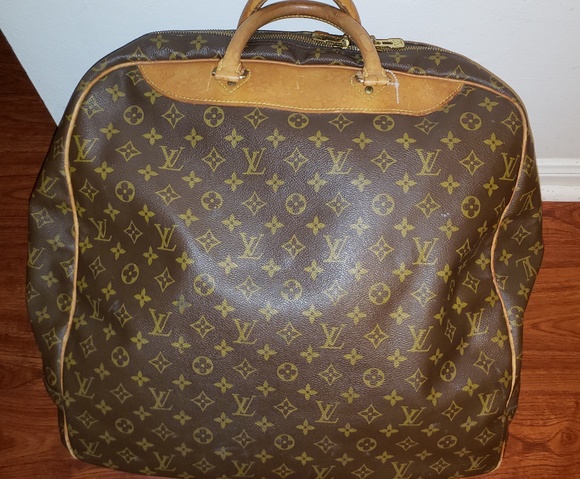 Louis Vuitton Handbags - Authentic Louis Vuitton Evasion Travel Bag